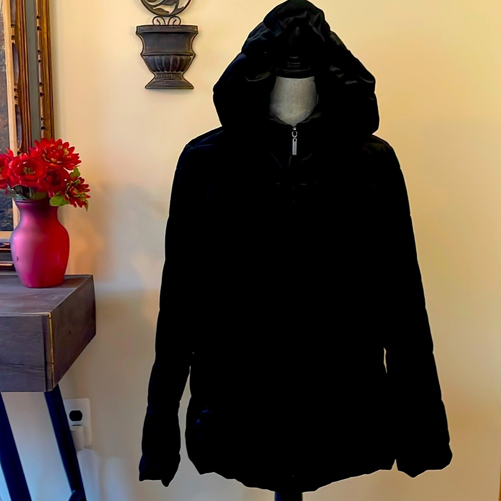 Vera Wang Jacket w/Hood